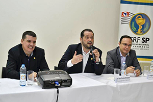 Dr. Fábio, dr. Pedro e dr. Rogério