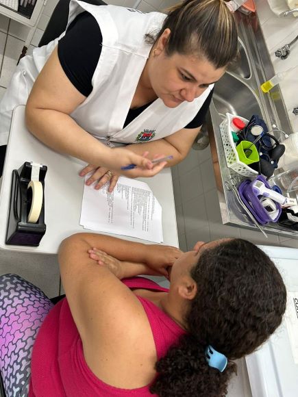 Dra. Marina Buzo Gimenez atua em uma Unidade Saúde da Família de Catanduva: "Estamos conseguindo junto aos pacientes maior adesão aos tratamentos"