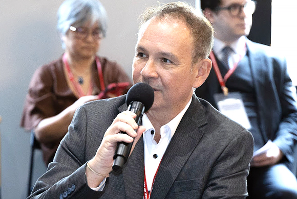 Dr. Marcelo Polacow, presidente do CRF-SP, durante reunião no Palácio dos Bandeirantes