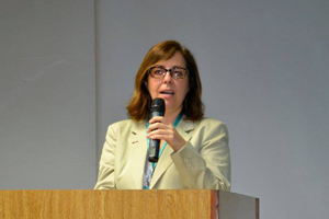  Dra. Luciane Maria Ribeiro Neto, gerente da Secretaria Geral das Comissões de Ética do CRF-SP