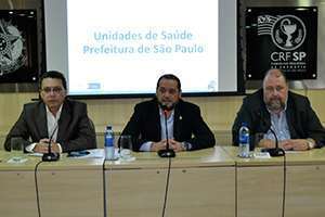Dr. Marcos Machado, dr. Pedro Eduardo Menegasso e dr. Antonio Geraldo durante a reunião