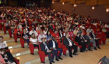 Auditório da Unip campus Vergueiro lotado durante o evento em comemoração ao Dia do Farmacêutico