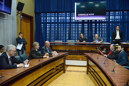 Comissão de Saúde aprova moções e realização de audiência pública
