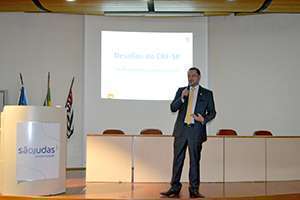 Dr. Pedro Eduardo Menegasso destacou os desafios do CRF-SP