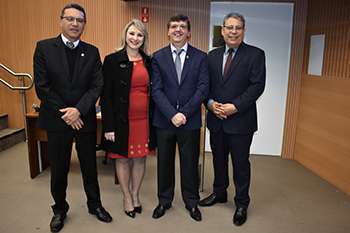 Dr. Marcos Machado, presidente do CRF-SP, Dra. Luciana Canetto, secretária-geral do CRF-SP, Dr. Leonel Leite, delegado regional de Campinas e vereador Carmo Luiz