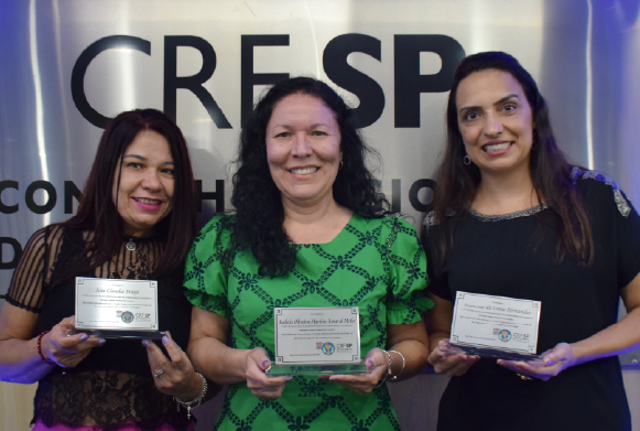 Ana Claudia Fraga, Isabela Mello e Francine Fernandes atuam no CRF-SP há 20 anos 