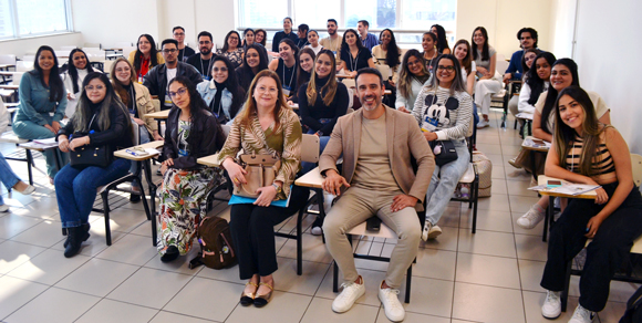 Participantes do eixo Cosmetologia na parte da tarde