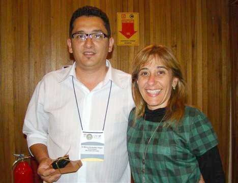 Dr. Márcio Euripedes Veiga, de Pontal, ao lado da dra. Raquel Rizzi