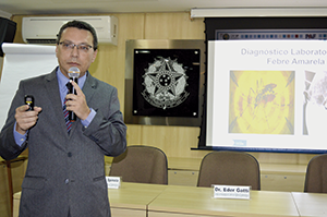 Dr. Marcos Machado, diretor-tesoureiro do CRF-SP, abordou o diagnóstico laboratorial