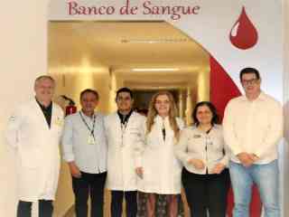 A seccional de Pres. Prudente realizou a campanha Farmacêutico Bom de Sangue, no dia 27/9, com a presença da Dra. Claudia Santello, Hemocentro, Dr. Adriano Falvo, secretário geral, Dra. Rosilene Martins, conselheira, Dr. Décio de Oliveira, delegado region