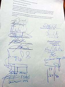 Documento assinado pelos deputados federias garantindo votação da subemenda aglutinativa