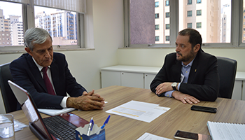 Dr. Luiz Pellegrino e dr. Pedro Menegasso na sede do CRF-SP