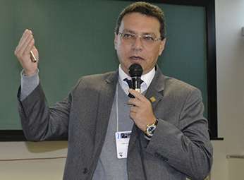 Dr. Marcos Machado abordou os testes rápidos de diabetes e a Farmácia Estabelecimento de Saúde
