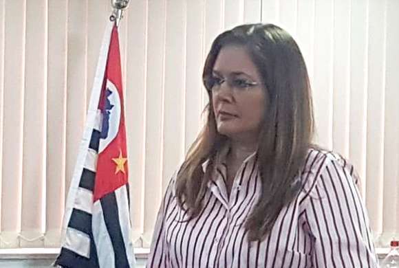 Coordenadora da comissão do CRF-SP, Profª Marise B. Stevanato