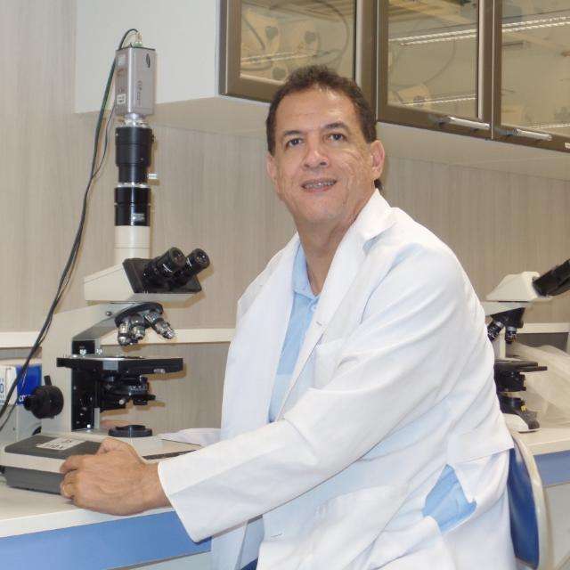 Dr. Gustavo Alves
