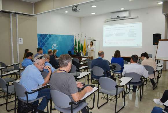 Questões sobre consultórios e clínicas de estética foram enfatizadas na palestra em Curitiba (PR)