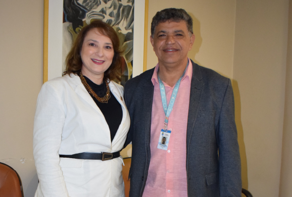 Dra. Luciana Canetto, vice-presidente do CRF-SP e coordenadora do Casp e o secretário municipal de Saúde de Diadema, Zé Antônio 