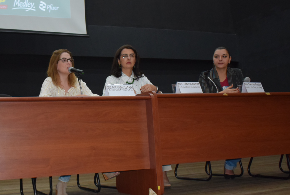 Dra. Ana Lo Prete, Dra. Fátima Farhat e Dra. Renata Zaidan