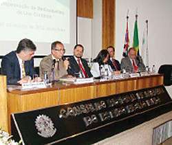 Dr. Pedro Menegasso participou da Plenária Temática do  CREMESP sobre dispensação de medicamentos de uso contínuo